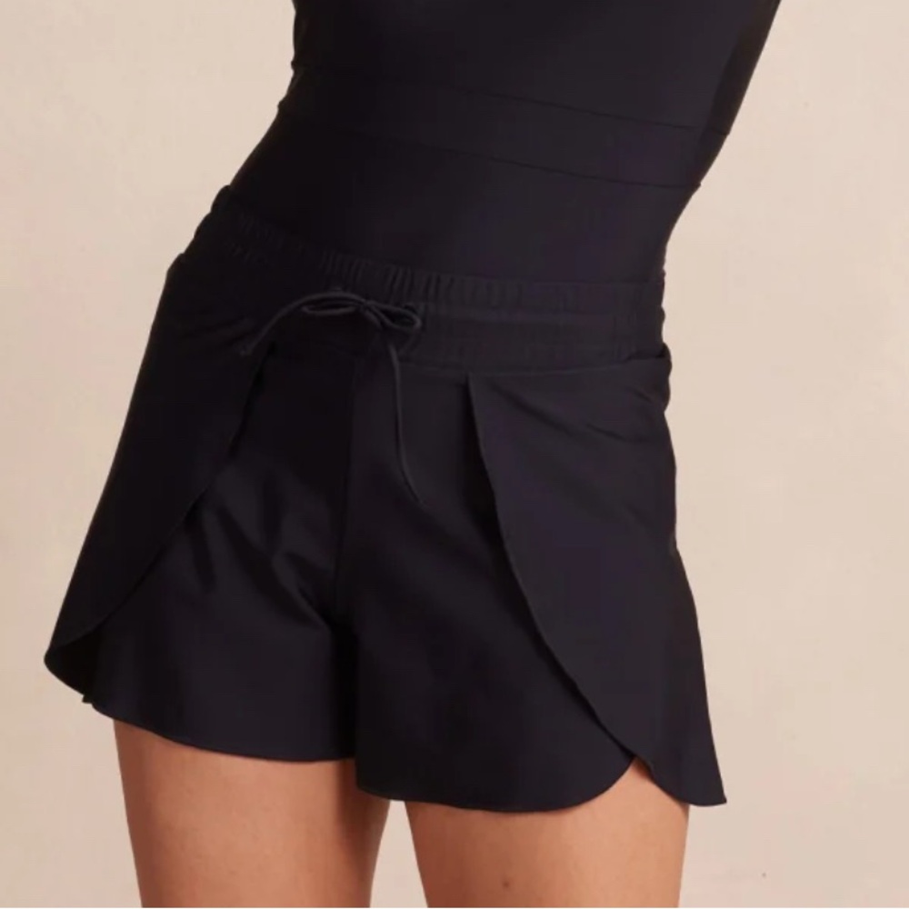 summersalt Black Overlay Skort